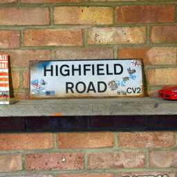Highfield Road Sign Vintage Style Real Rust Metal Wall Art Coventry City Football - thumbnail 2