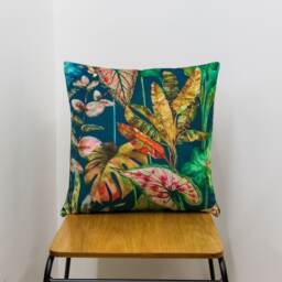 Supersoft Heavyweight Velvet Cushion. Large Scale Exotic Jungle Leaves Pattern. 17x17 - thumbnail 1