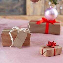 Dusty Pink Tree Skirt, Old Christmas Monochrome Velvet Skirt - thumbnail 2