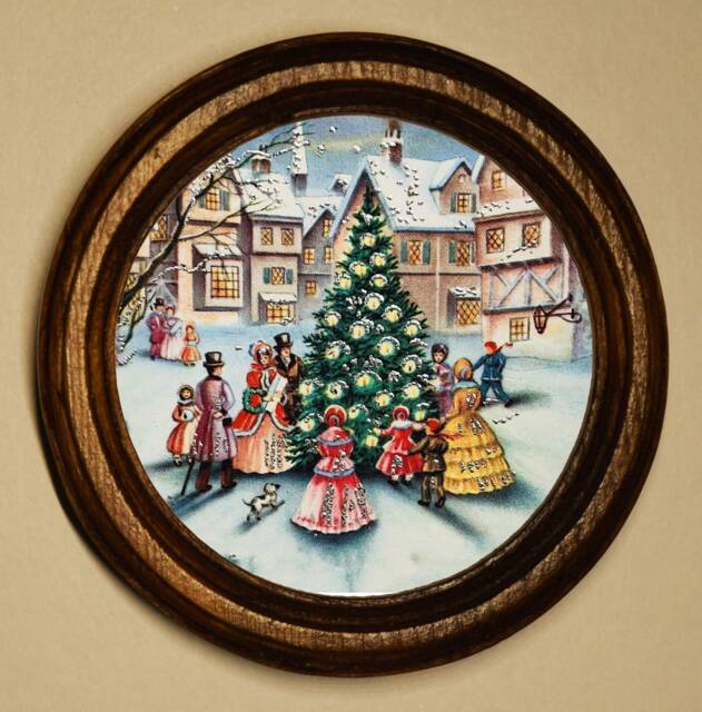 Light Oak Handmade Wooden Christmas Decoration Wall Hanging Picture Frame Carol Singing Round A Tree - image 1