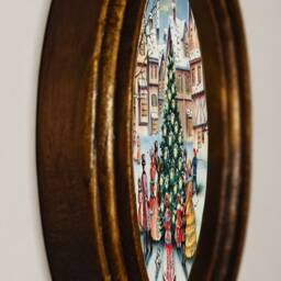 Light Oak Handmade Wooden Christmas Decoration Wall Hanging Picture Frame Carol Singing Round A Tree - thumbnail 2