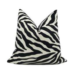 Clarke & - Bw1029 Black/White Velvet Cushion Cover Handmade Throw Pillow Designer Home D??cor - thumbnail 1