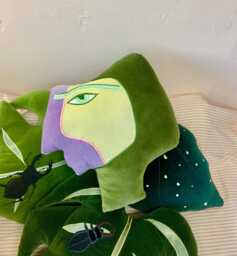 Sale Talking Heads Cushion /Picasso /African Inspired Handmade Using Vintage Cotton Velvet.made in Brighton UK - thumbnail 1