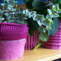 Pink Plant Pot Jar Flower Vase Set Of 3 Stripy Covers Cozies Hand Knitted - thumbnail 2