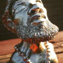 Nipsey Hussle Tribute Sculpture - thumbnail 3