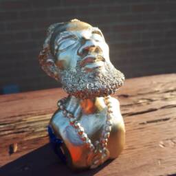 Nipsey Hussle Tribute Sculpture - thumbnail 4