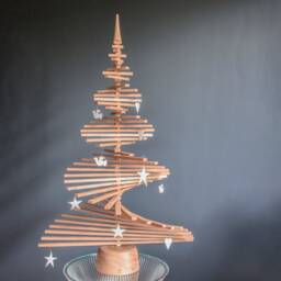 Alternative Oak Christmas Tree - 3Ft Tall - thumbnail 2