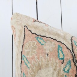 Vintage Turkish Kilim Pillow Cover, Floral Accent, 20x20 Inch - thumbnail 2