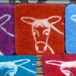 Handfelted Seat Cushion With A Donkey For Chairs, Benches, Floors - thumbnail 2