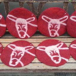 Handfelted Seat Cushion With A Donkey For Chairs, Benches, Floors - thumbnail 4
