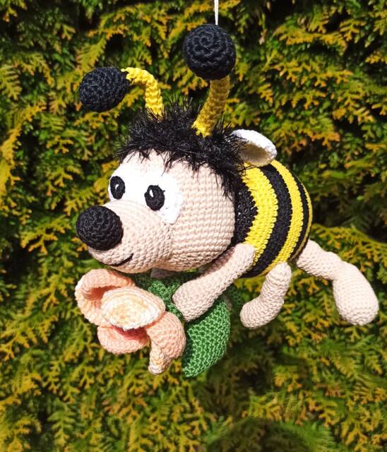 Baby Mobile Bumblebee - Amigurumi, Doll - image 1