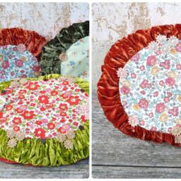 Bohemian Handmade By Me Liberty & Rusty Velvet Pillow Adorned With Dyed Cotton Guipure Lace - thumbnail 2