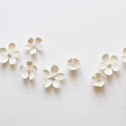 Wall Decor Of 15 Porcelain & 24K Gold Brier Roses For Home Decoration - thumbnail 3