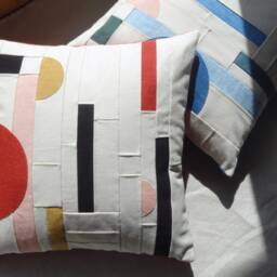 Decorative Cushions Square 40 X cm Design in Cotton & Linen Geometric Graphic Pattern Bauhaus Natural Dye Handmade - thumbnail 3