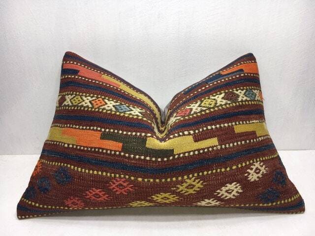 Vintage Turkish Kilim Pillow, Handwoven Accent Cushion - 16x24 - image 1