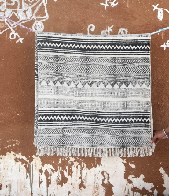 Large - 9x12 Ft Indian Rugs, Cotton Rug, Woven Area Decor Rustic Decorative Bohemian Indian Rugs - image 1