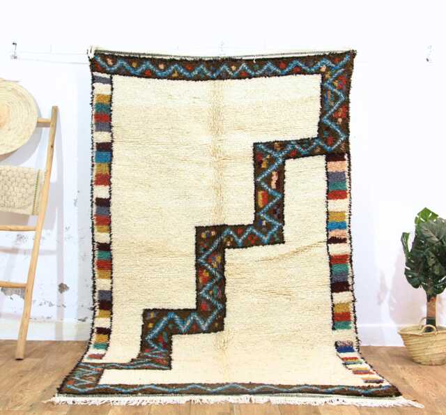 Handmade Berber Wool Rug - White Geometric Moroccan Decor - image 1