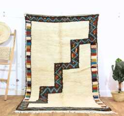 Handmade Berber Wool Rug - White Geometric Moroccan Decor - thumbnail 1