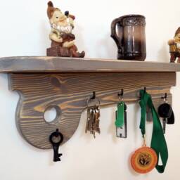 Small Rustic Shelf Wood Key Holder Floating Key Hanger Farmhouse Wooden Wall Rack Distressed Wooden Medal - thumbnail 3