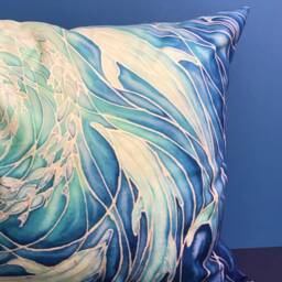 Sealife Cushion Blue Aqua Dolphin Print - Tranquil Ocean Settee Throw Pillow in Turquoise Decorative Statement Sofa - thumbnail 3