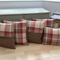 Balmoral Handmade Tartan Plaid Throw Pillow Cover Cranberry Red Tweed - thumbnail 3