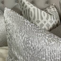 "Antelope Luxury Textured Rectangle Cushion Pillow Cover 12""x20" - thumbnail 2