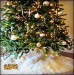 Faux Sheepskin Christmas Tree Skirt - Shaggy Fur, Handmade Usa - thumbnail 3
