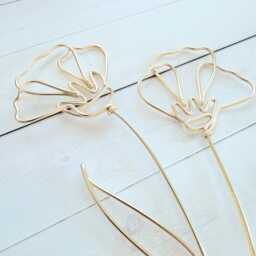Wire Floral Sculpture Poppy Daisy Tulip Flower Wall Hanging Single Line Art Decoration Decor Botanist Florist Gift Reusable Bouquet - thumbnail 3