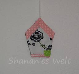 Gifts... Pendant... Decoration... Christmas... Fir Tree Ornaments... Small House... Birthday - thumbnail 1