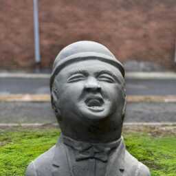 Laurel & Hardy Sculpture Iconic Cement Figurines Concrete Comedy Duo Statue Vintage Actors Ornament Classic Film Collectors Gift - thumbnail 3