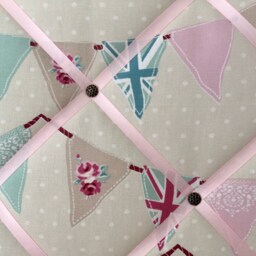Bunting Pin Board, Memo Rosette Display Fabric Notice Jewellery Hanger, Wall Organiser - Pink Ribbon Assorted Sizes - thumbnail 3