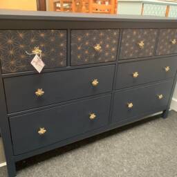 Ikea Hemnes 8 Chest Of Drawers Painted Bespoke Stencilled Navy & Gold Geometric - thumbnail 2