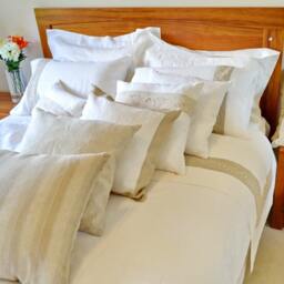 Queen/King Size Bed Sheet Set, Flat Bed Coverlet & Pillowcases Embroidery Shabby Chic Decor Wedding/Christmas Gift White - thumbnail 4