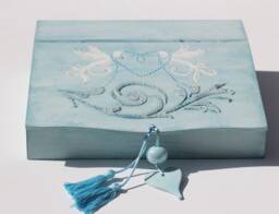 Stationary Box With White Doves in Shabby Vintage Style, Wooden Container Case Home Desk Office Decor For Paper Letter & Document Storage