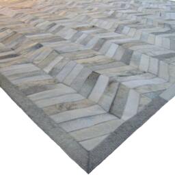 Cowhide Patchwork Rug Raw Leather Argentina - Free Shipping Cowhide Chevron , Mix Of Whites, Grey & Creams 6' X 8' Handmade - thumbnail 2