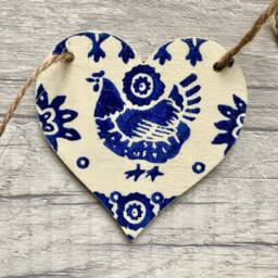 Emma Bridgewater Chicken Garland, Wooden Hen Bunting For Kitchen, Farmhouse Wall Decor, Gifts - thumbnail 2