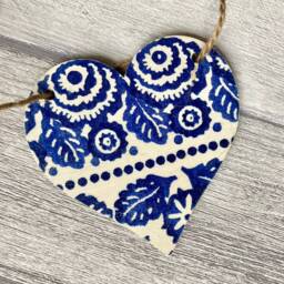 Emma Bridgewater Chicken Garland, Wooden Hen Bunting For Kitchen, Farmhouse Wall Decor, Gifts - thumbnail 3