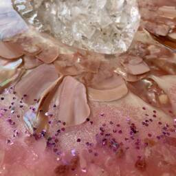 Mother Of Pearl Resin Side Table Pink Quartz Geode Coffee Table - thumbnail 4