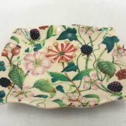 A Pair Of Soap Dishes in Hedgerow Bramble Design By Heron Cross Pottery - thumbnail 4