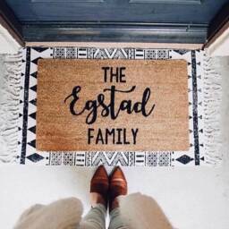 Custom Personalized Family Name Doormat, Family Name, Housewarming Gift, Cute Trendy Gift Idea, Wedding - thumbnail 1