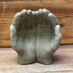 Stone Garden Pair Of Hands Hand Bird Feeder Bath Memorial Statue Ornament - thumbnail 4