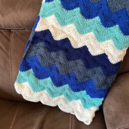 Ocean Waves Crochet Blanket Blue Ripple Afghan - thumbnail 4