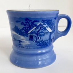 "Lavender Scented Soy Wax Candle in ""The Old Homestead Winter" - thumbnail 2