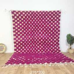 Handmade Magenta Wool Berber Rug, High-Low Pile Geometric Moroccan Carpet - thumbnail 2