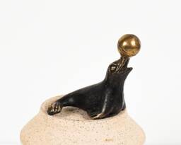 Sea Lion Holding A Ball Figurine, 2.5 Inch Bronze Animal Statue, Brass Decor, Art, Ornament, Sealife, Nursery Birthday Gift