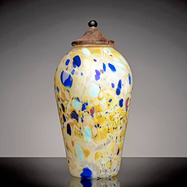style 42B - Blown Glass Urn Vase With Lid #646