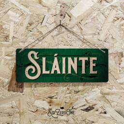 Sl??inte Green Metal Sign Horizontal - Vintage Worn Look Print Slainte Mhaith Bar Pub Cheers Irish Ireland Silver/White - thumbnail 1