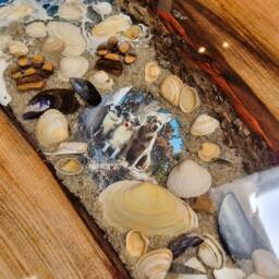 "Sea Table, Dog Table With Photo & Paw Prints, Epoxy Resin River Made Of Linden Wood, Coffee Sofa ""For Display" - thumbnail 3