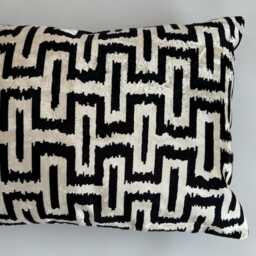 Silk Velvet Cushion Cover, Black Cushion, Turkish Italian Jacquard Ikat Decorative Pillow 24''x16''/ 60x40 cm - thumbnail 2