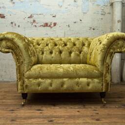 British Handmade Crushed Gold Velvet Chesterfield Snuggle Chair - thumbnail 2